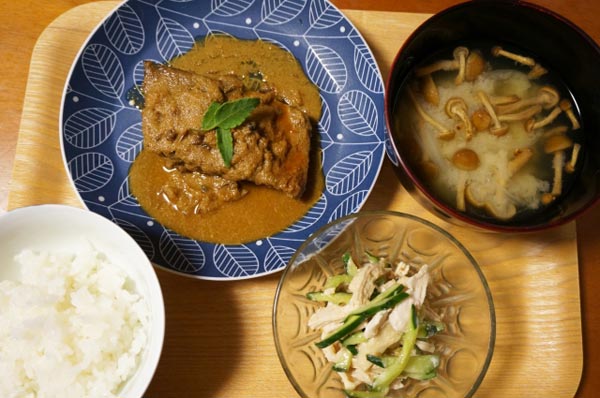 ダイエットには健康的な食事が一番！栄養価の低い食べ物は肥満を招きます！