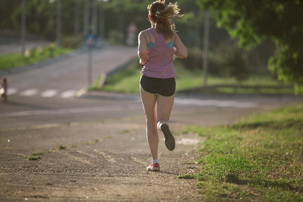 ダイエットに運動は効果なし！1時間のランニングで消費するカロリーは？